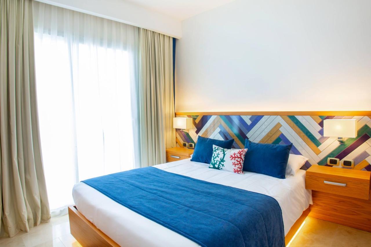 Cana Rock Condos Infinity Pool & Beach Suites Πούντα Κάνα Εξωτερικό φωτογραφία